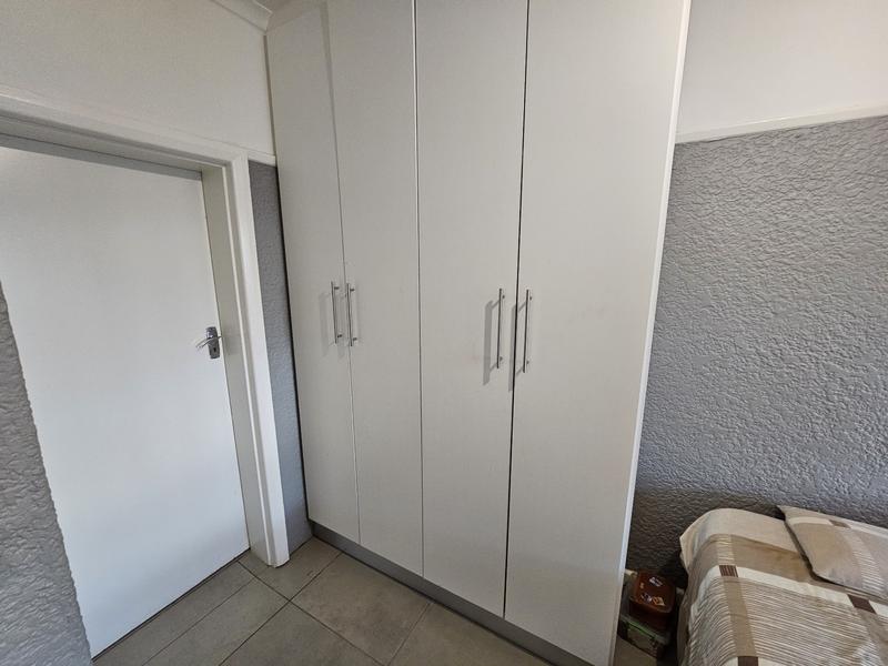 1 Bedroom Property for Sale in Rosebank Western Cape